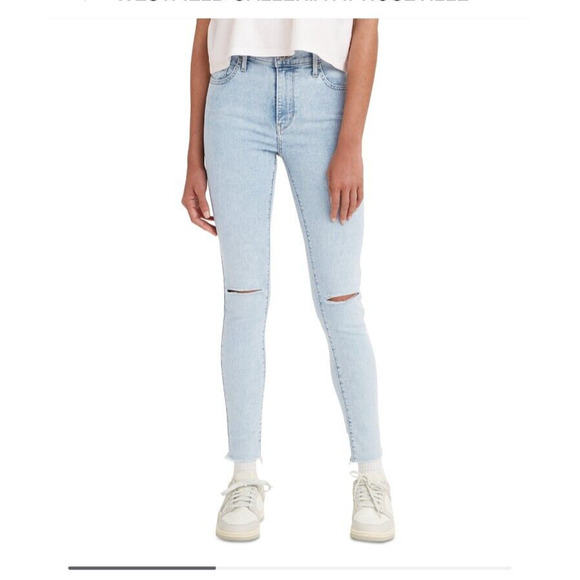 NWT Levi's 720 High-Rise Super Skinny Jeans Light Wash Stretch Womens 33/16 - Picture 1 of 4